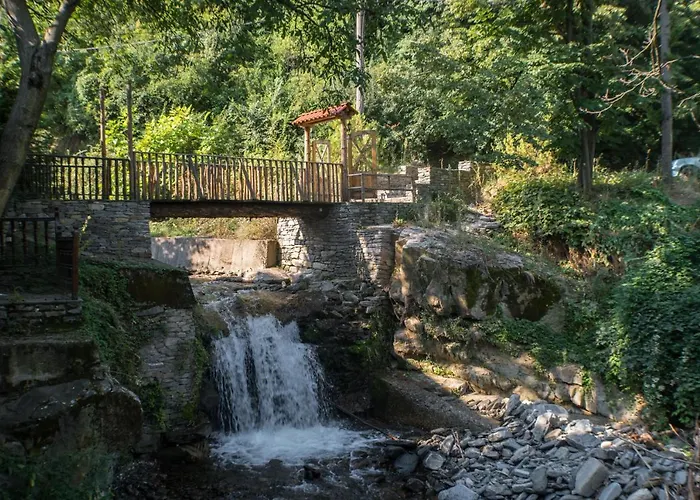 комплекс водопада Hotel