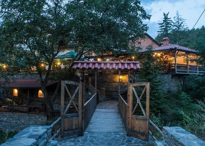 комплекс водопада Hotel Khrabrino